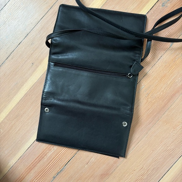 Vintage Eddie Bauer Leather Mini Crossbody Wallet Purse - Picture 5 of 8